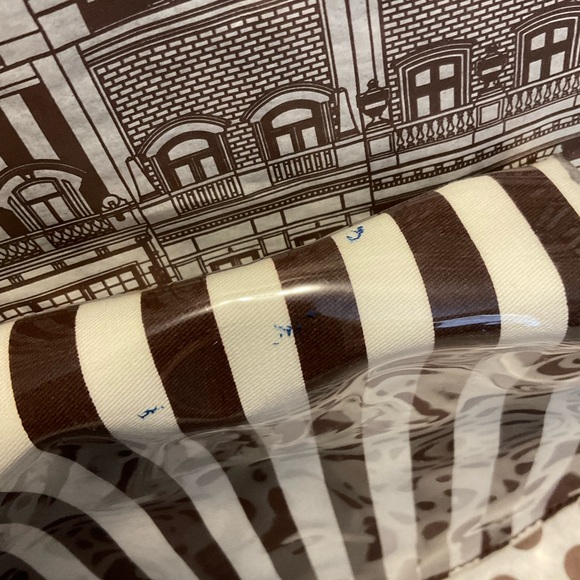 Well Loved Henri Bendel Bag - Please Read Description - Picture 5 of 7